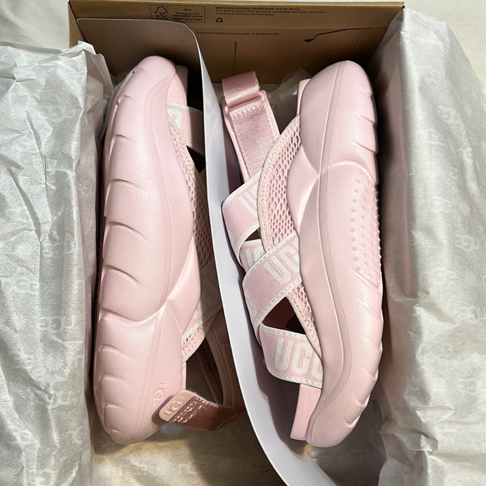 UGG LA Cloud Sandals- Baby Pink